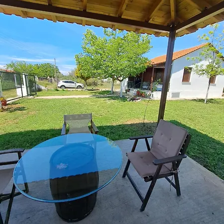 Holiday home μονοκατοικία Kathrin *